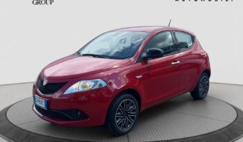Lancia Ypsilon Hydrid pieno