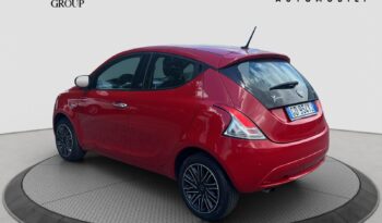 Lancia Ypsilon Hydrid pieno