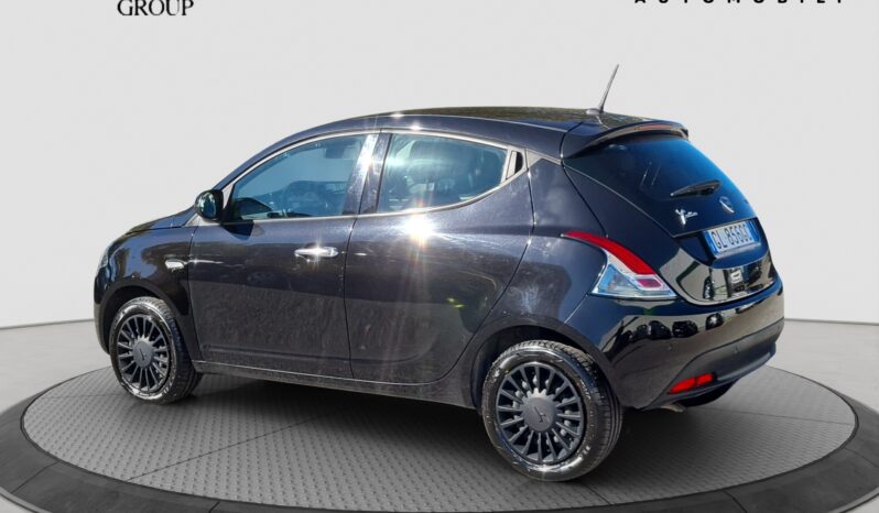 LANCIA YPSILON Hybrid