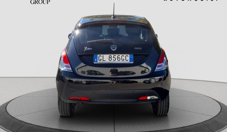 LANCIA YPSILON Hybrid